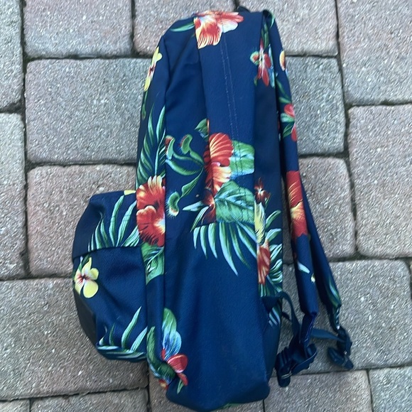 VANS OLD SKOOL III BACKPACK 
VN0A3IGRYKU
NWT - Picture 6 of 16